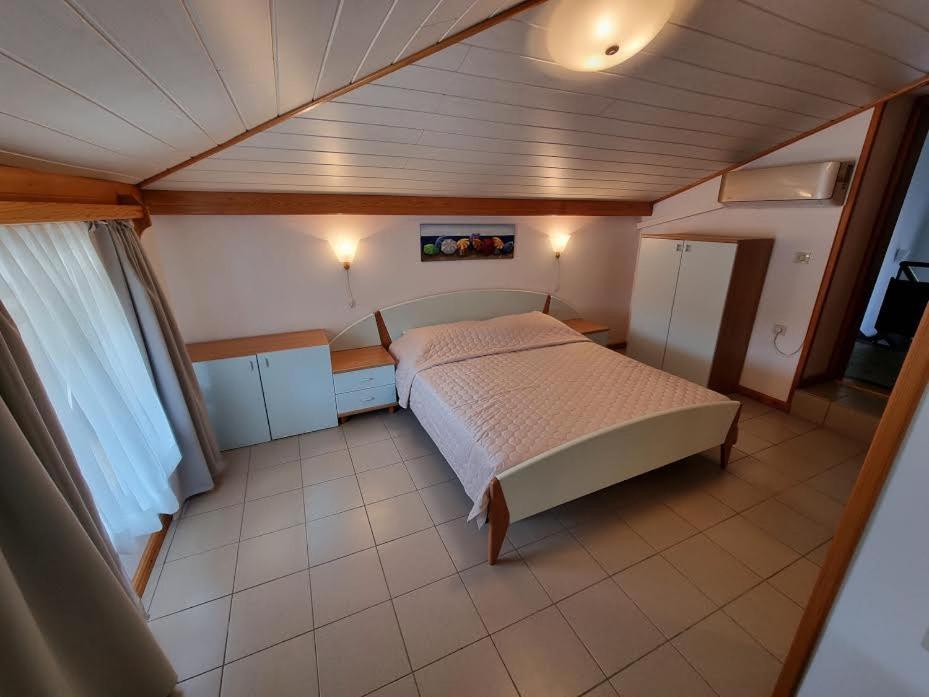 Villa Riva Omišalj Екстериор снимка