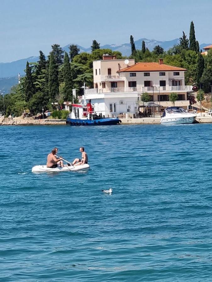 Villa Riva Omišalj Екстериор снимка