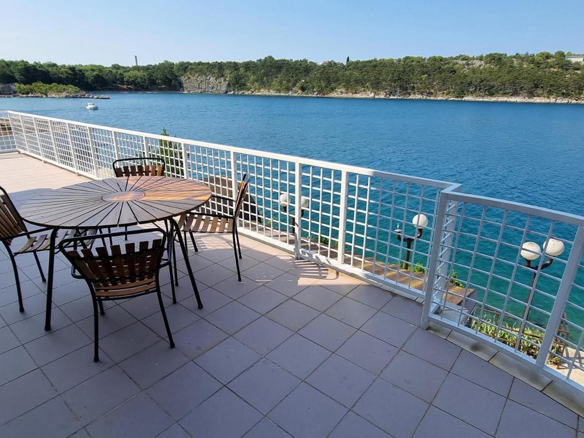 Villa Riva Omišalj Екстериор снимка