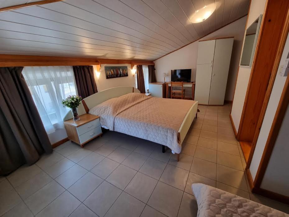 Villa Riva Omišalj Екстериор снимка